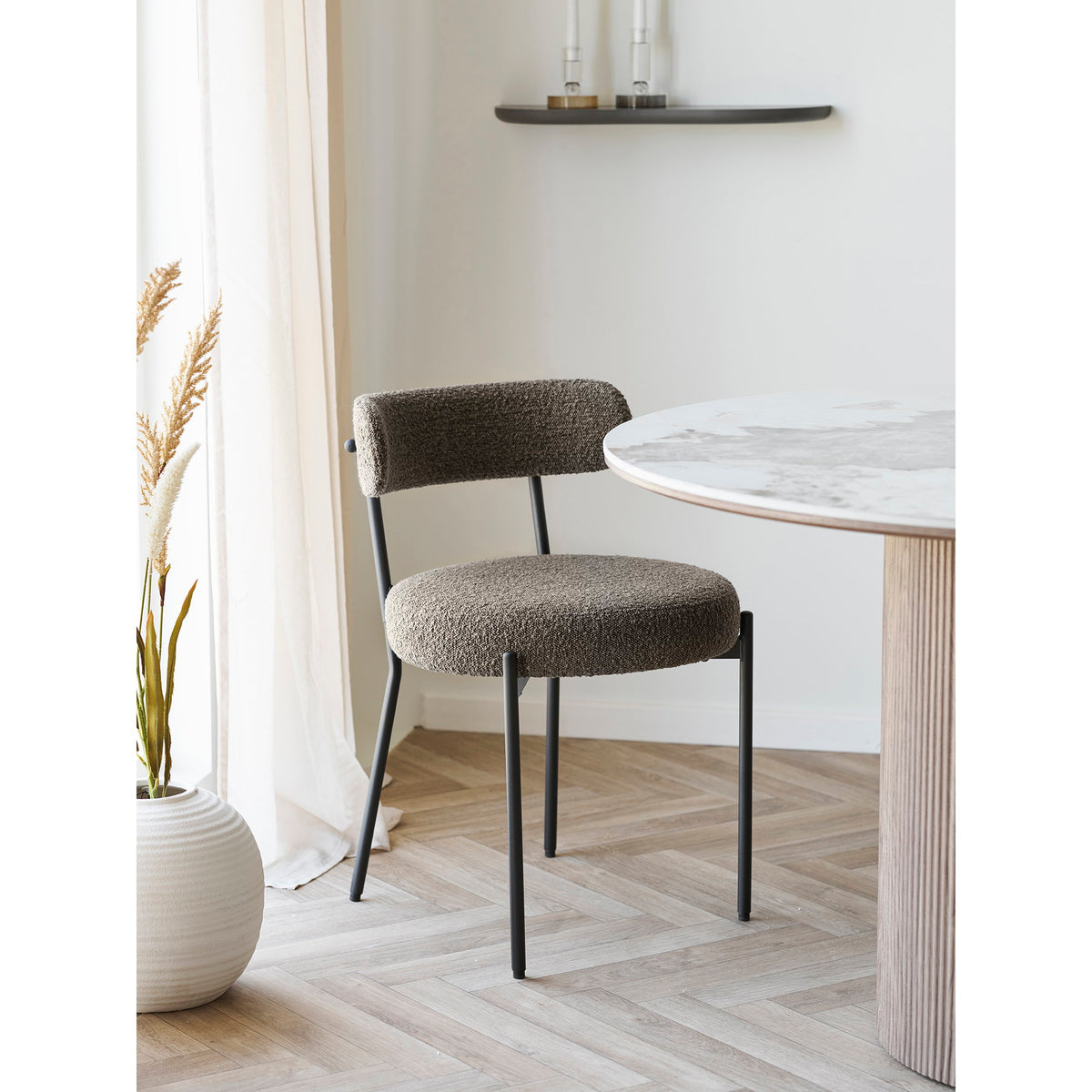 Scaun de dining, bouclé, maro, picioare negre, HN1064