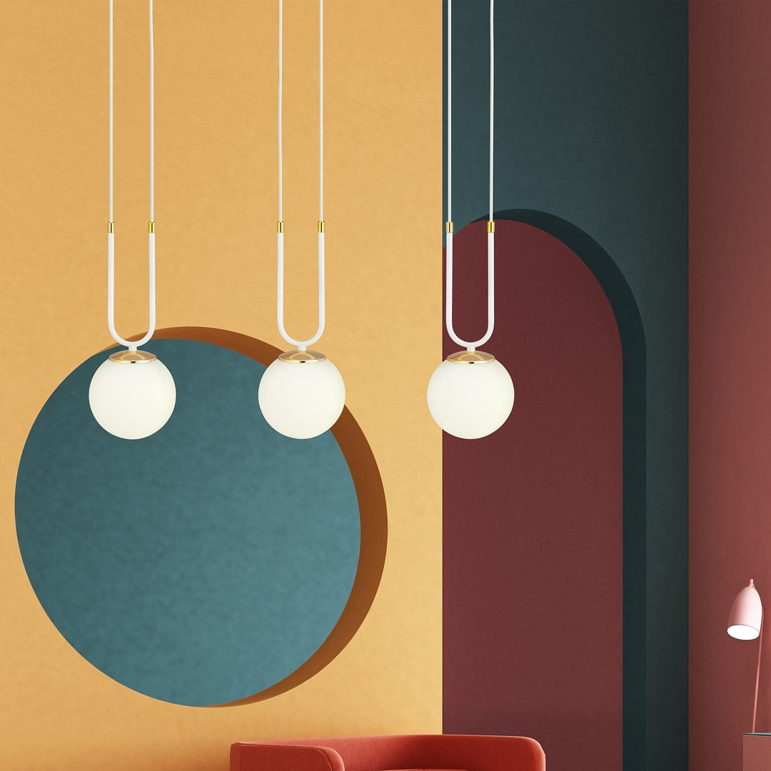 Lampa suspendata opal alba cu accente aurii 3 lumini Glam