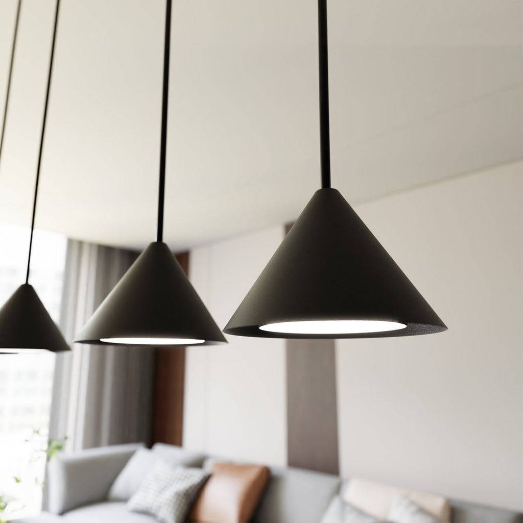 Lampa suspendata metalica conica neagra Elit