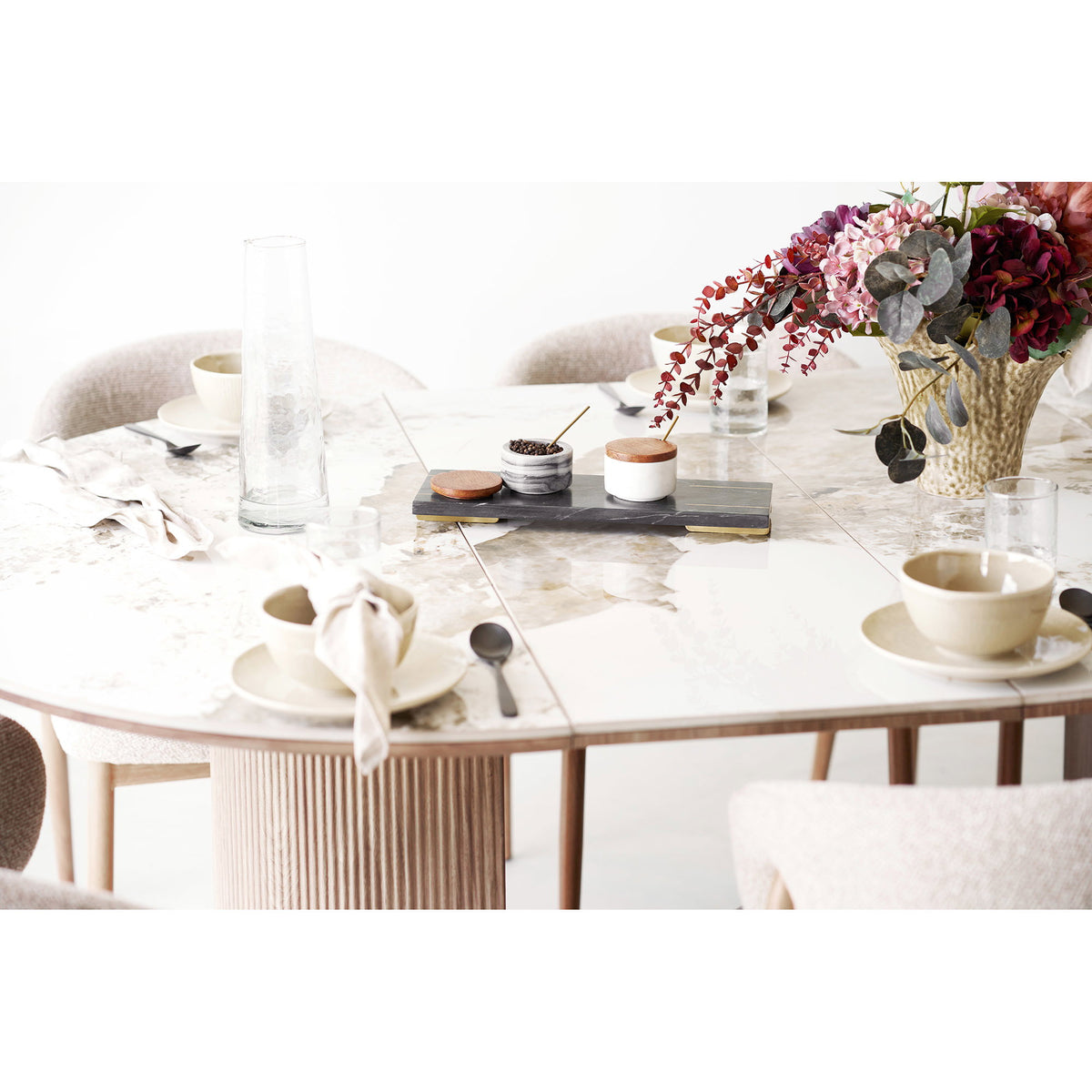 Masă de dining, blat din ceramică, alb/maro, include două extensii, ø120x120-160-200x76 cm