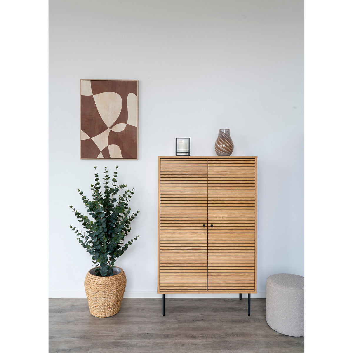 Comodă înaltă, 2 uși, furnir de stejar, natur, picioare din metal negru, 80x40x130 cm
