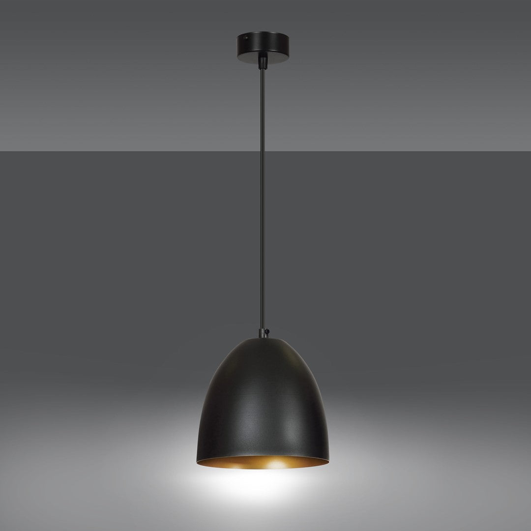 Lampa suspendata cu abajur metalic negru cu acente aurii Lenox