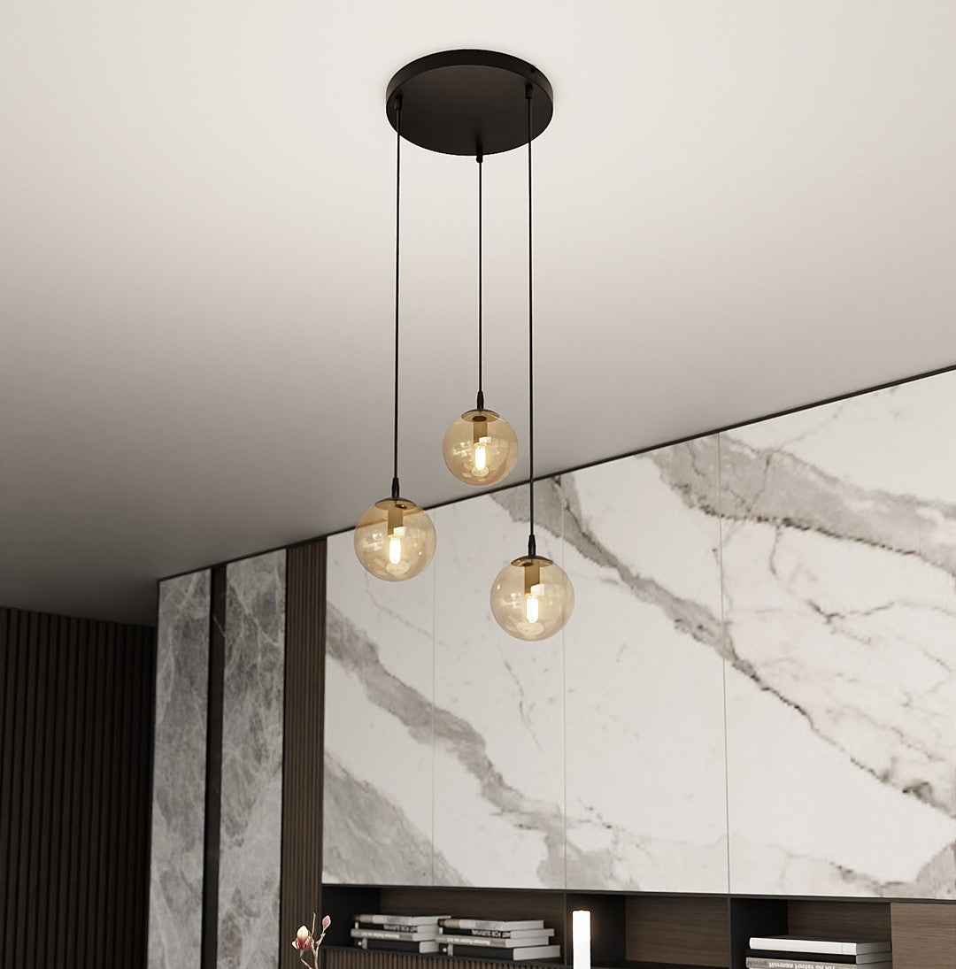 Lampa suspendata neagra cu sticla honey 3 lumini Cosmo
