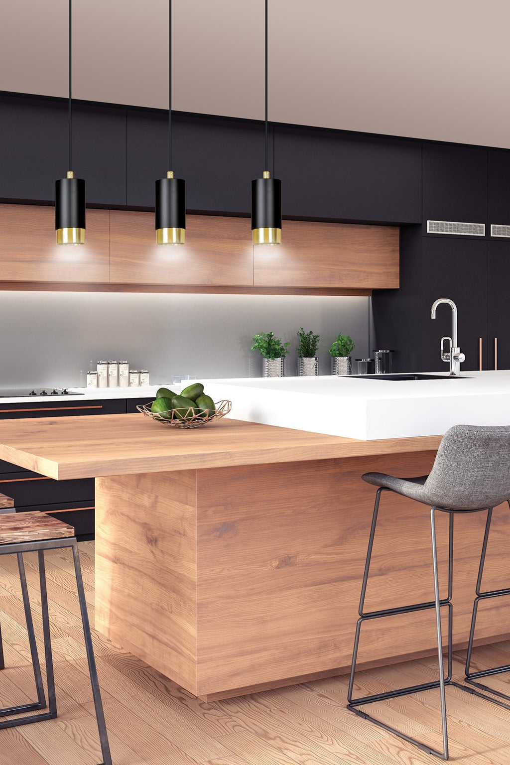 Lampa suspendata din metal negru cu accente aurii 3 lumini Fumiko